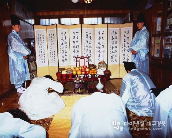 설날 차례 *사진 제공: 국립민속박물관