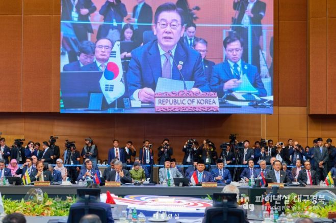 제28차 아세안+3 정상회의(대통령실)